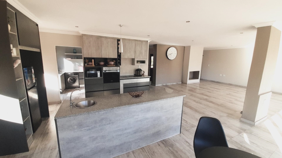 3 Bedroom Property for Sale in Xanadu Eco Park North West